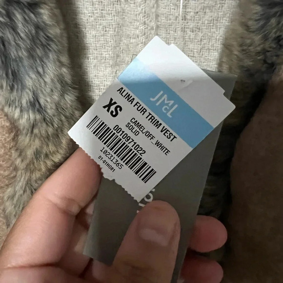 NWT J. McLaughlin Alina Cashmere Fur Trim Vest Reversible Size XS - Picture 3 of 11